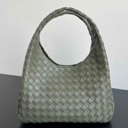 BV ショルダーバッグ レザー ハンドバッグ カンパーナ 33×20×16.5cm