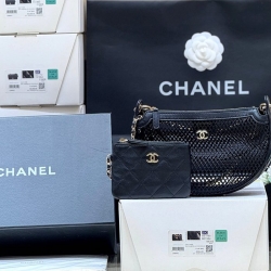 シャネル ショルダーバッグ 15×22×6cm