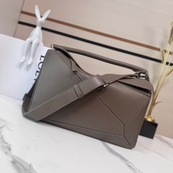 LOEWE パズル ラージ ディアスキン メンズ 32.5×23.5×14.5cm