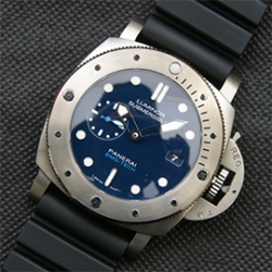 PANERAI PAM692 ルミノール サブマーシブル1950 28800振動