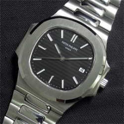 PATEK PHILIPPE ノーチラス Swiss 2824-2搭載