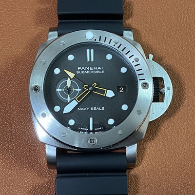 PANERAI PAM01323 サブマーシブル GMT ネイビーシールズ ブラック