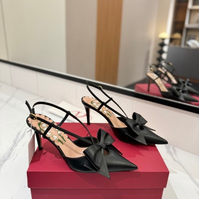 【VALENTINO】25SSパンプスレディース