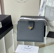 PRADA ミニウォレット サフィアーノレザー メンズ 11.2×8.5cm