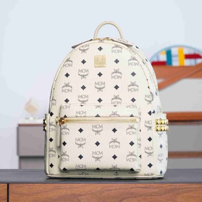 MCM スタイル ビゼトス スターク スモール リュック ベージュ サイズ：33×13×26cm