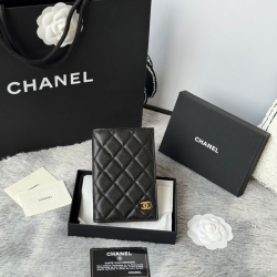 CHANEL パスポートケース カーフレザー ユニセックス 14.5×10.5×2cm