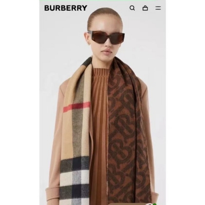 バーバリー 両面チェックTBスカーフ 200x36cm