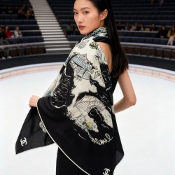 シャネル 25年オートクチュールコレクション。140cmプレミアムシルクベロア両面同色ストール 135x135cm