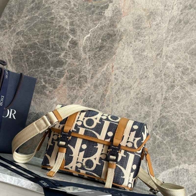 DIOR メッセンジャーバッグ ラフィア オブリーク メンズ 24×18×8cm