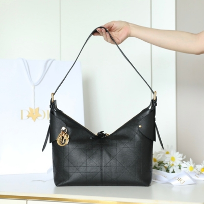 ディオール ハンドバッグ ヴォヤージュ 28×18×12cm