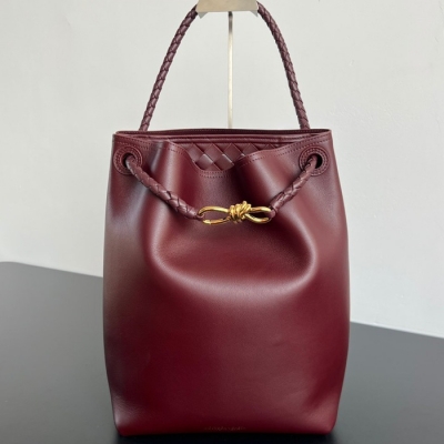 BV ショルダーバッグ レザー ハンドバッグ アンディアーモ 34×24×12cm