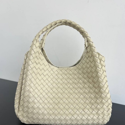 BV ショルダーバッグ レザー ハンドバッグ カンパーナ 39×25×18.5cm