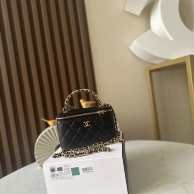 シャネル ポーチ 17×9.5×8cm