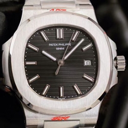 PATEK PHILIPPE 5711 ノーチラス ブラック コピー時計評価