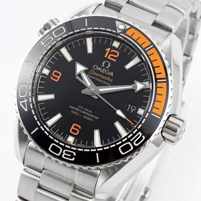OMEGA 215.30.44.21.01.002 シーマスター プラネットオーシャン 600M n級品