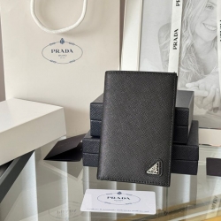 PRADA パスポートケース サフィアーノレザー ユニセックス 9.5×14cm