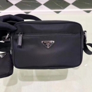 PRADA スリーインワン ショルダーバッグ ユニセックス 23×15×7cm