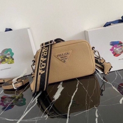 PRADA ショルダーバッグ ディアスキンレザー デュアルストラップ メンズ 19×12×6cm