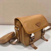 PRADA スリーインワン メッセンジャーバッグ ユニセックス 22×16×8.5cm