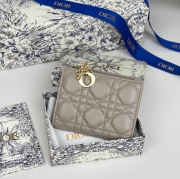 DIOR カロ ダリア ウォレット ラムスキン レディース 11.5×9×2cm