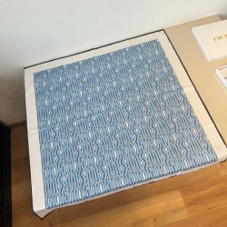 ディオール 新作90cmシルクスカーフ 90x90cm
