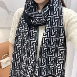 フェンディ 親子向けカシミヤスカーフ 30x182cm