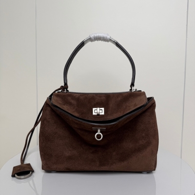 バレンシアガ ショルダーバッグ ロデオ 29×20×10cm