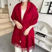 グッチ 2025新作。両面カシミヤ 35x190cm