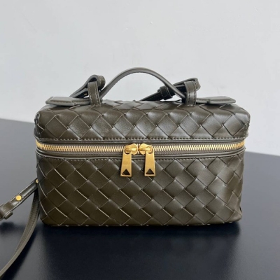 BV ショルダーバッグ レザー ポーチ 化粧ポーチ 22×12.5×5cm