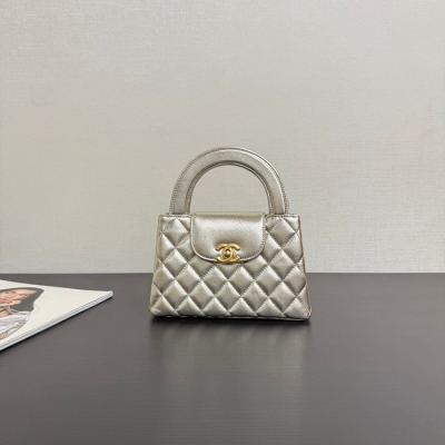 シャネル ハンドバッグ 13×19×7cm