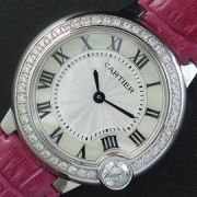 CARTIER バロンブルー エレガントな時計