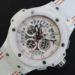 HUBLOT アエロバン クォーツ搭載 クロノグラフ ホワイト カレンダー付き