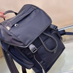 バーバリー スタイル ナイロン リュック レターロゴ サイズ：22×39×9cm