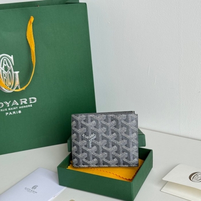 GOYARD 二つ折り財布 8カードスロット ユニセックス 11×9cm