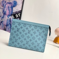 LOUIS VUITTON ポシェット ボヤージュ タイガレザー メンズ 26×20×5cm