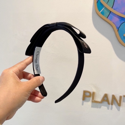 ディオール スタイル ヘアバンド