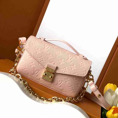 LV ショルダーバッグ ポシェットメティス 21.5×13.5×6cm