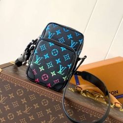 LOUIS VUITTON アマゾーヌ ショルダーバッグ カーフレザー モノグラム メンズ 13.5×20×8cm