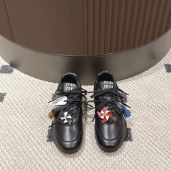 【MIUMIU】新作ワックスレザーシューズレザーシューズカジュアルシューズレディース