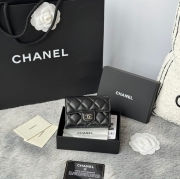 CHANEL 三つ折りカードケース ラムスキン レディース 10.5×7.5×3cm