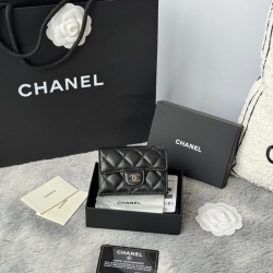CHANEL 三つ折りカードケース ラムスキン レディース 10.5×7.5×3cm