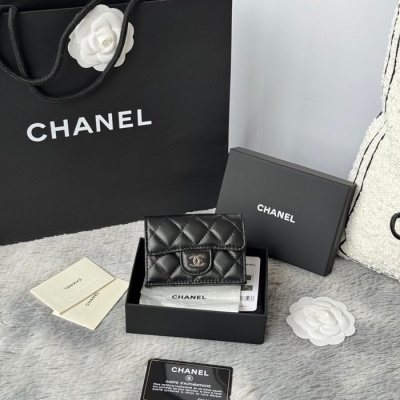 CHANEL 三つ折りカードケース ラムスキン レディース 10.5×7.5×3cm