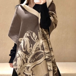 バーバリー 両面カシミヤスカーフ