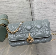 ディオール ショルダーバッグ 18.5×10×4cm