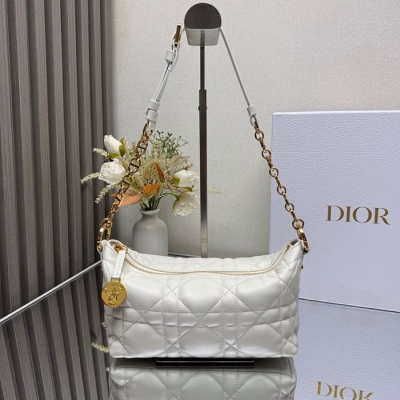 ディオール ショルダーバッグ スター 28.5×14.5×10cm