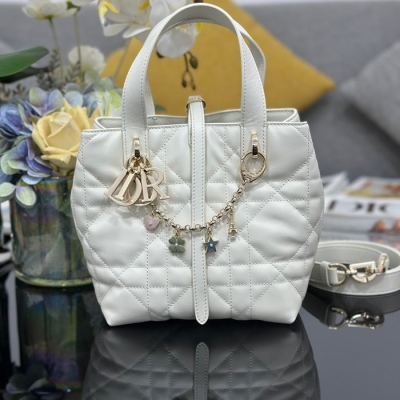 ディオール ハンドバッグ トゥジュール 18.5×18.5×12cm