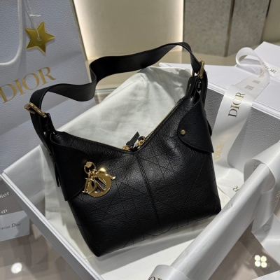 ディオール ショルダーバッグ ヴォヤージュ 22×15×9.5cm