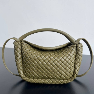 BV ショルダーバッグ レザー ハンドバッグ コブル 23×11×8cm