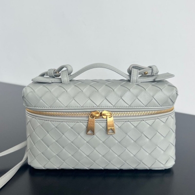 BV ショルダーバッグ レザー ポーチ 化粧ポーチ 22×12.5×5cm