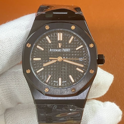 AUDEMARS PIGUET 77350CE ロイヤルオーク 自動巻き 最新品